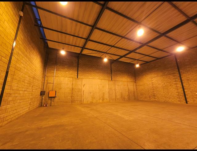 448M² WAREHOUSE TO LET IN LINBRO PARK